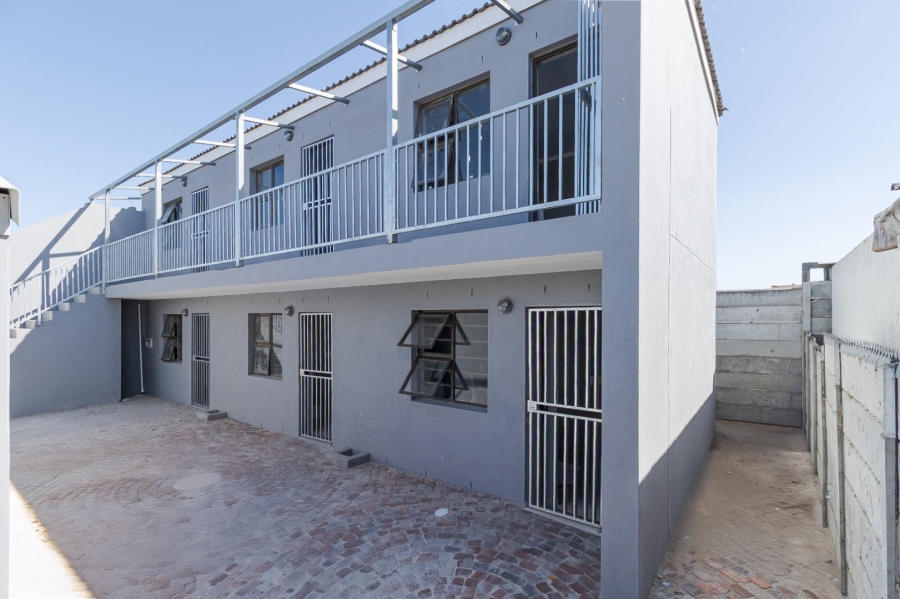 To Let 1 Bedroom Property for Rent in Silwood Heights Western Cape
